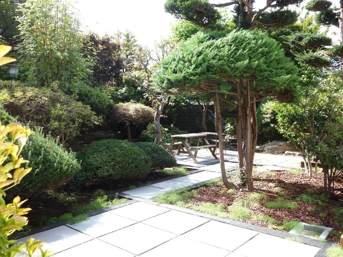 Old Garden House Sapporo Hiragishi Apartment